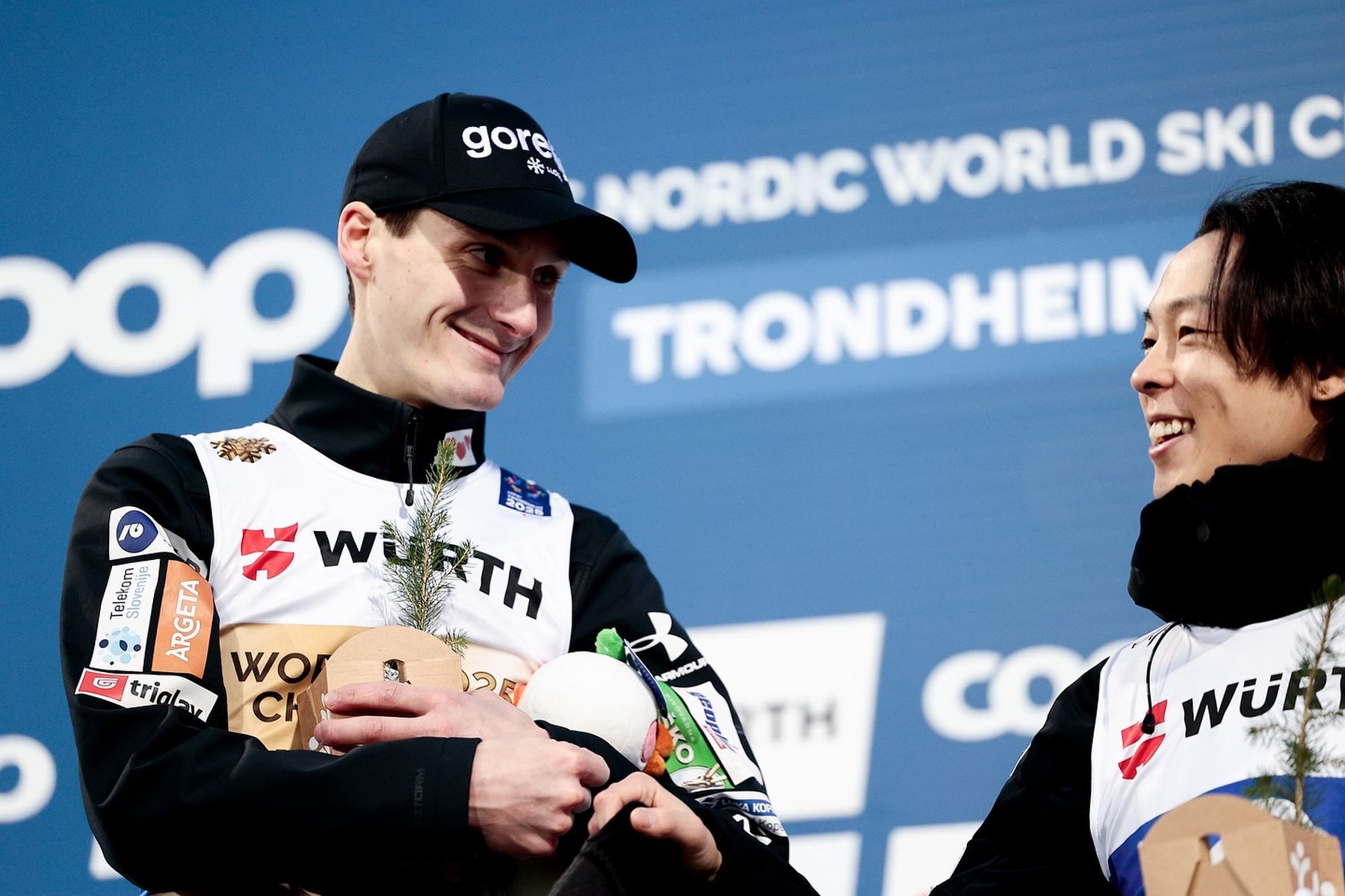 domen prevc Domen Prevc, skakalec, Planica, svetovni rekord, športnik,