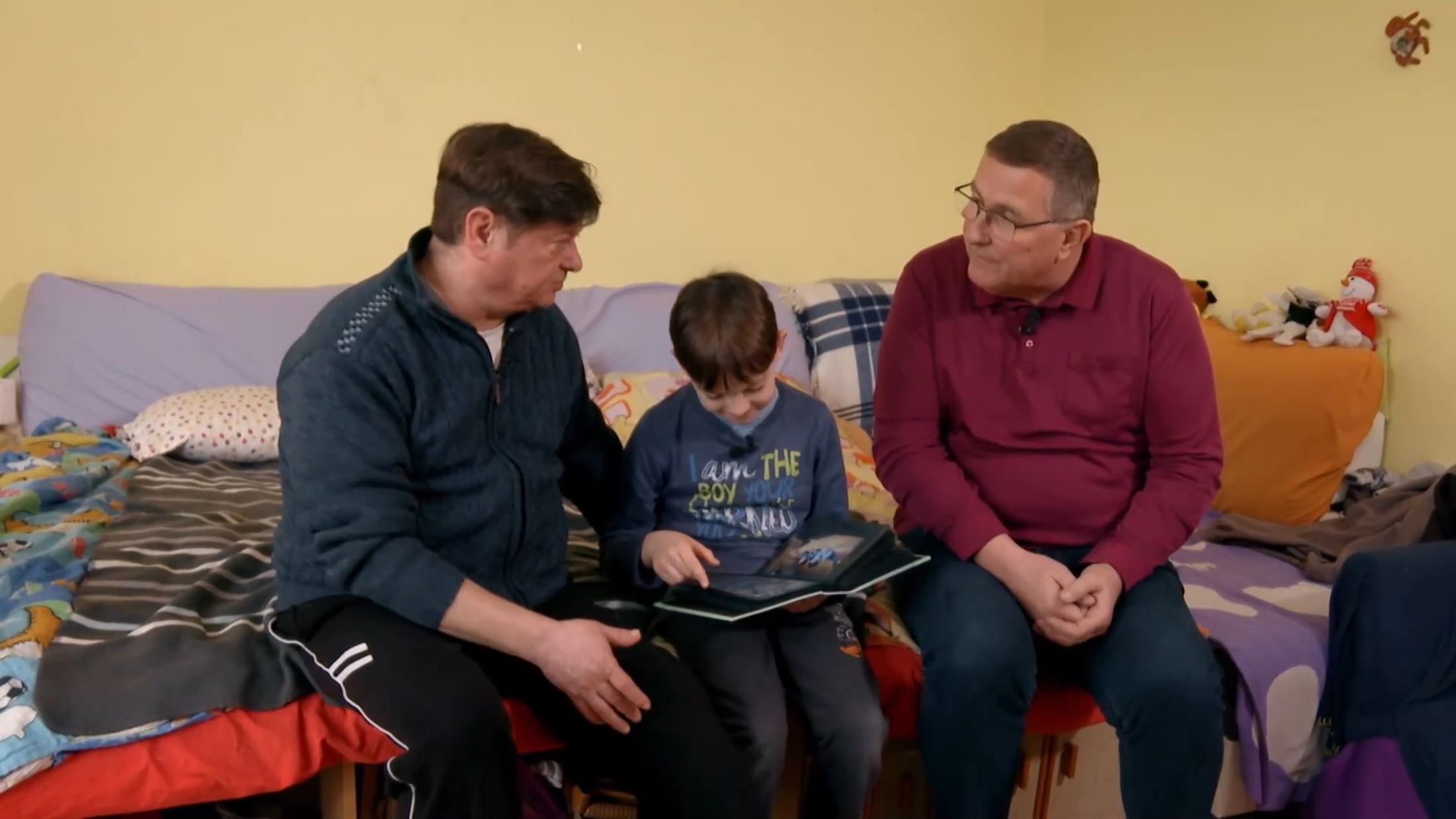 Delovna akcija, oče Mitja, mojster Bojan, sin Maj, prenova, družina, 