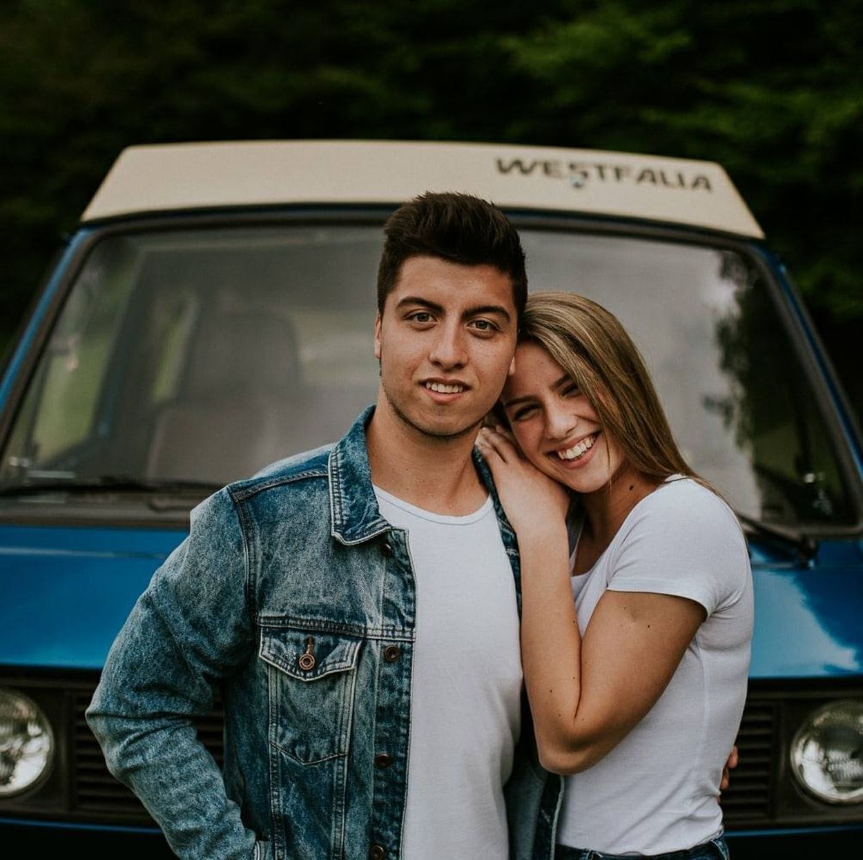 Luka sešek, glasbenik, Tina Atanasovski, plesalka, 