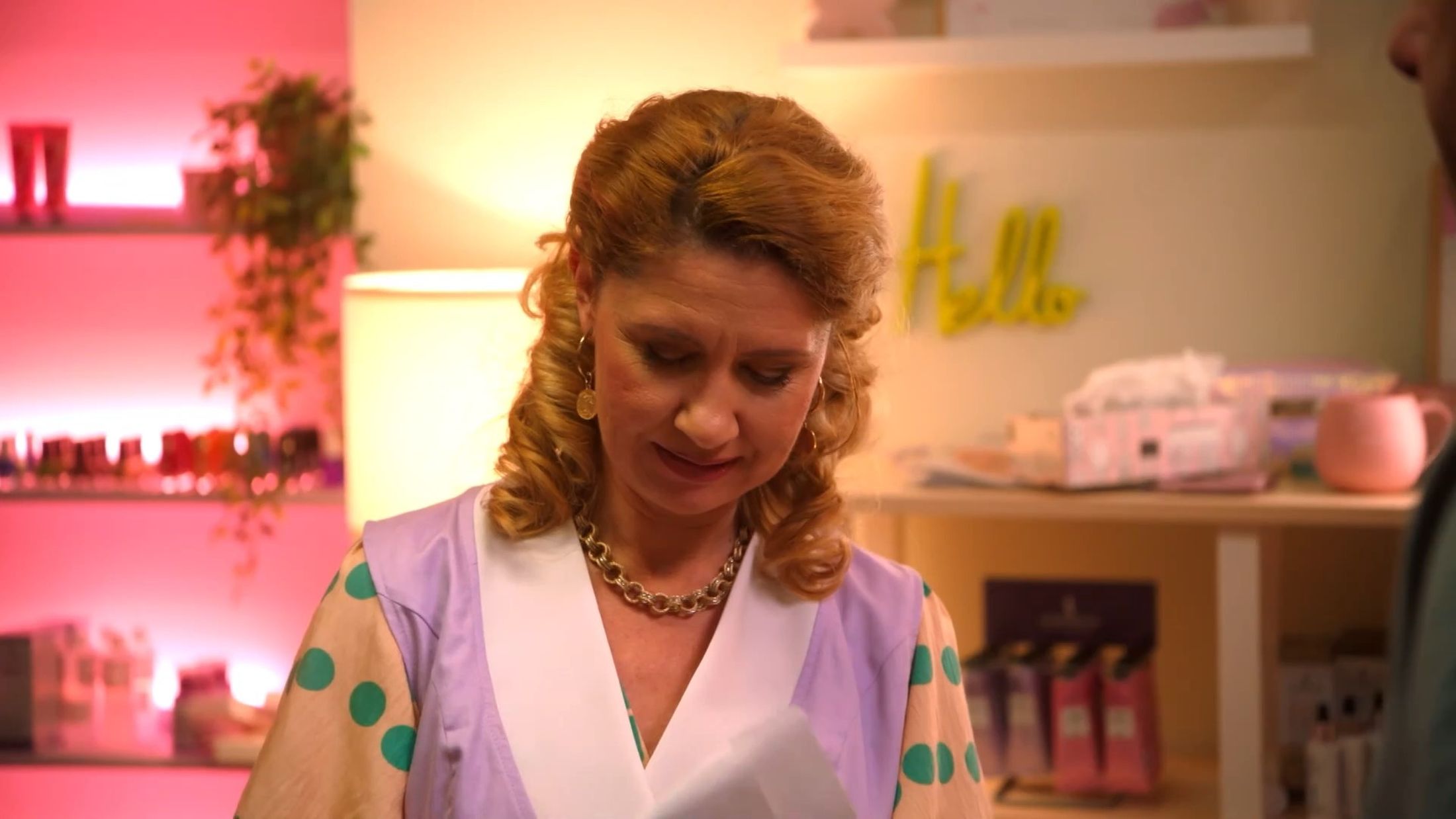 Skrito v raju igralka, Vesna Pernarčič, serija, Skrito v raju,
