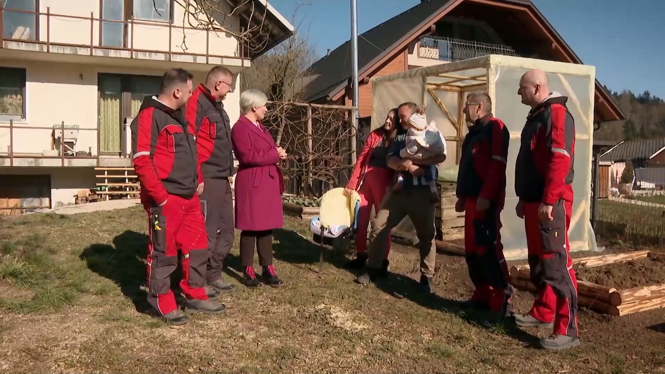 delovna akcija Ana Praznik, mojstri, družina, oddaja, Delovna akcija, prenova,