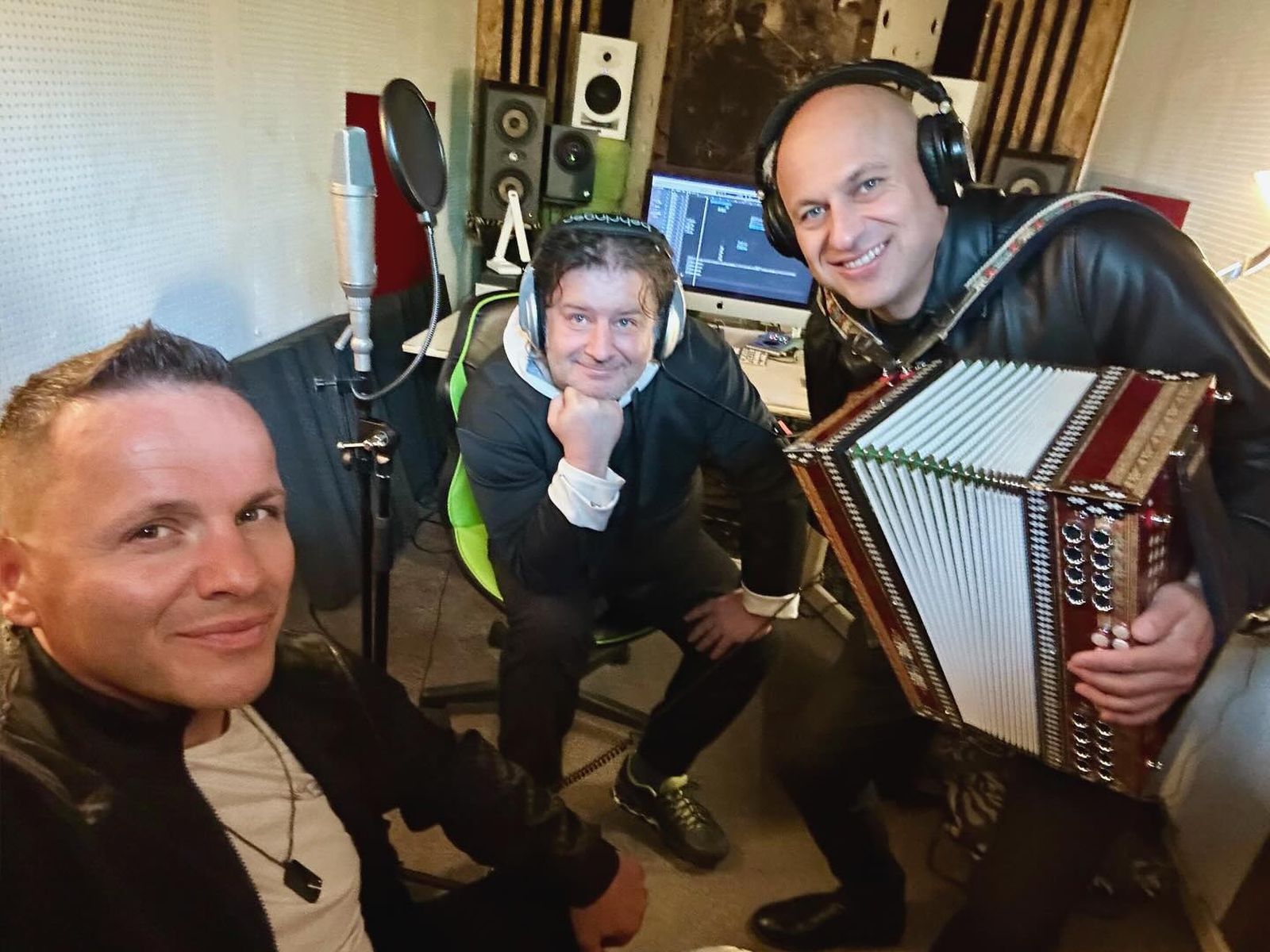 glasbeniki, Jani Pavec, Boštjan Konečnik, Atomik Harminik,
