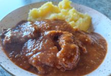 obrok, golaž, polenta, kosilo,