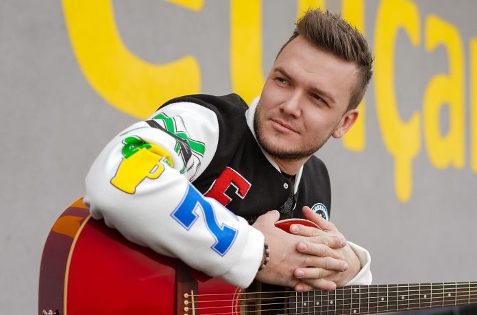 glasbenik, pevec, Luka Basi,