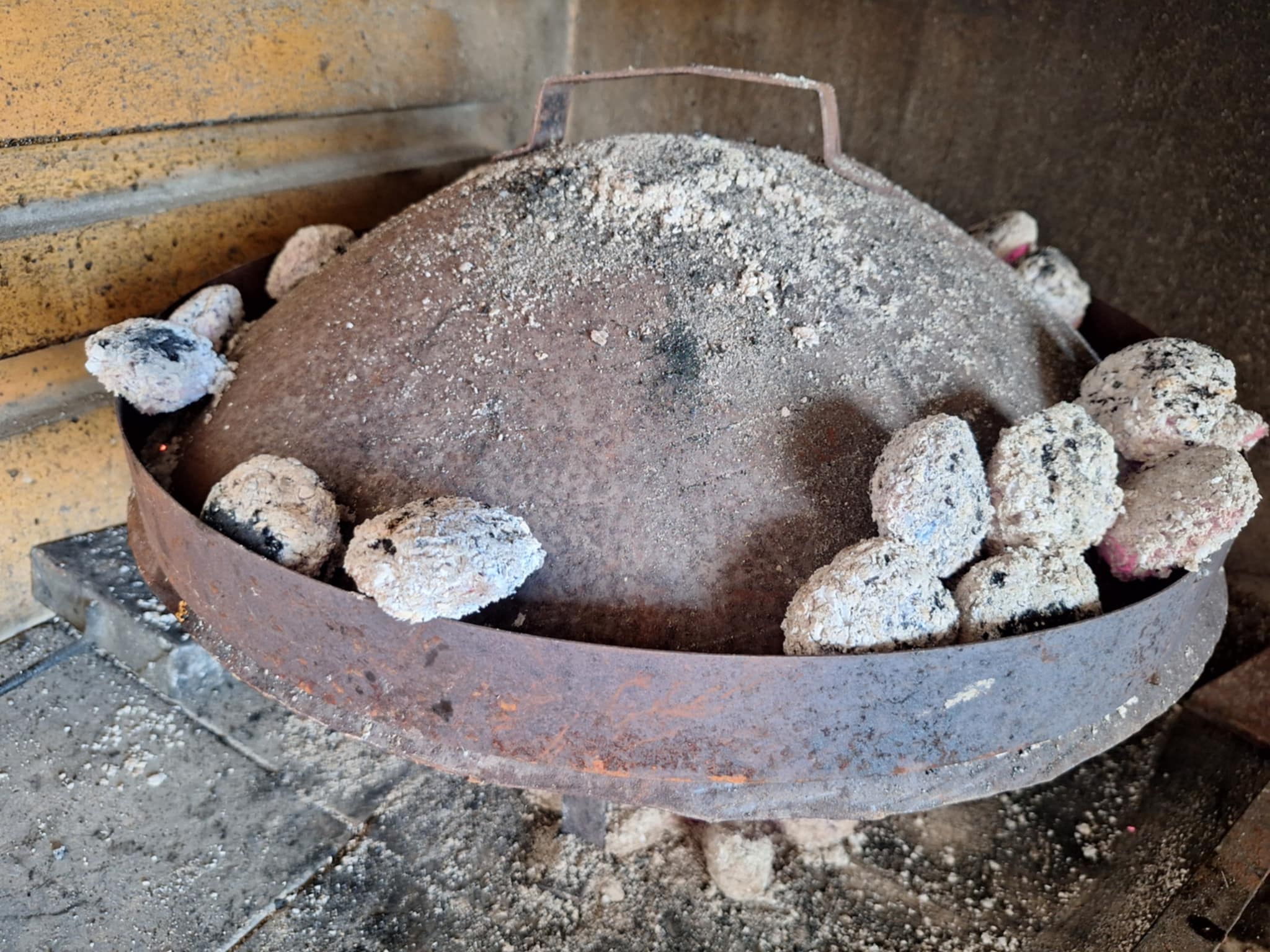 peka, kosilo, žerjavica, pečenje, podpeka, 