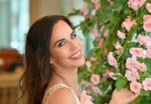 voditeljica, Lorella Flego,
