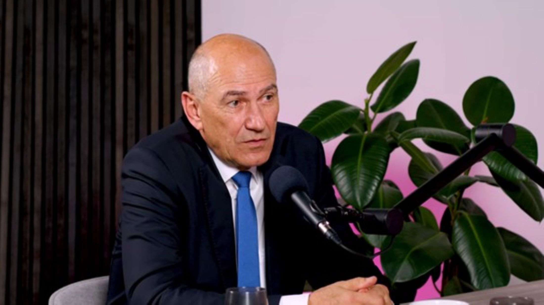 Janez Janša Janez Janša, pogovor,