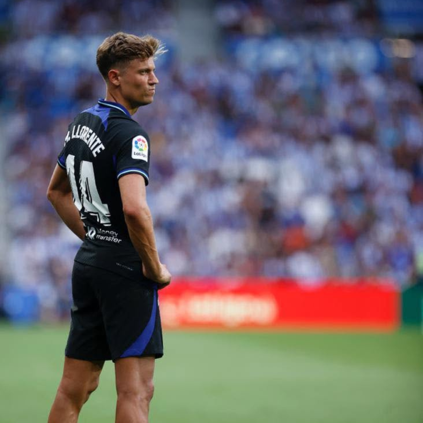 Marcos Llorente je znan po tem, da se tudi sredi najhujše zime po Madridu sprehaja brez majice.