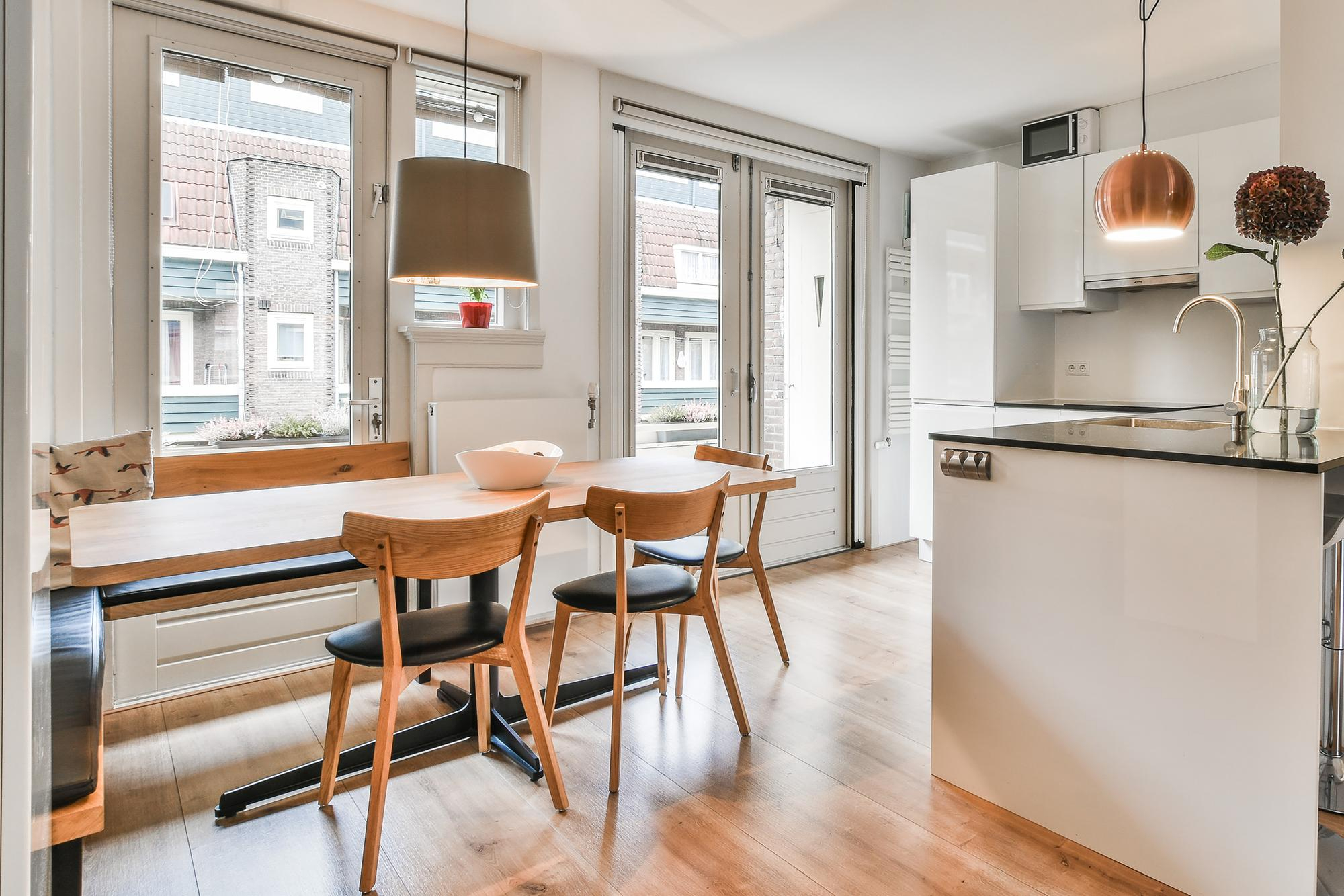 svetel apartma