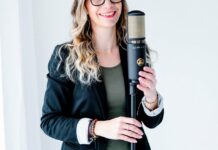 Mojca Vrčko,