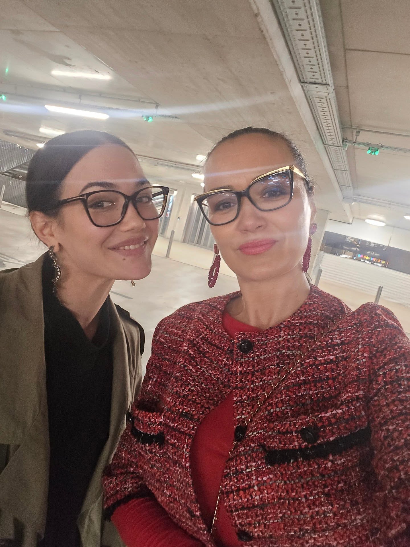 Alina in Alenka,